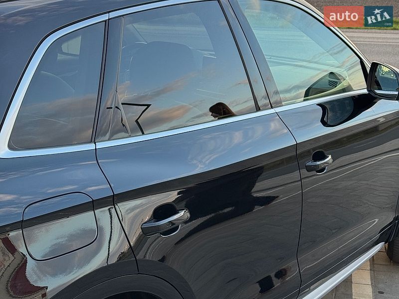 Позашляховик / Кросовер Audi Q5 2018 в Рівному