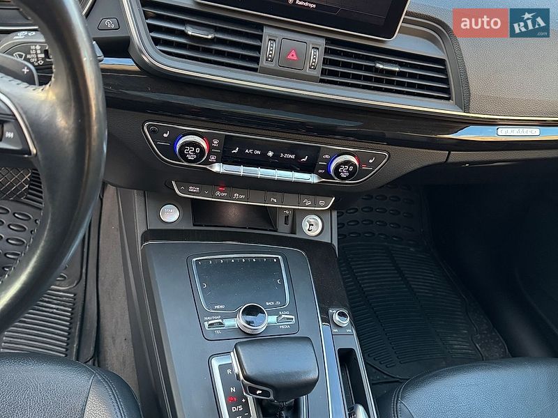 Позашляховик / Кросовер Audi Q5 2018 в Рівному