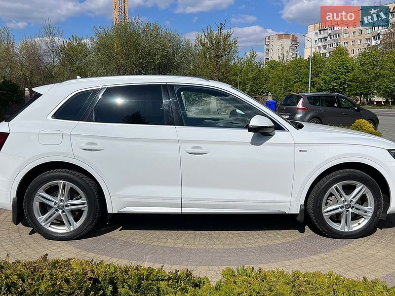 Внедорожник / Кроссовер Audi Q5 2018 в Львове