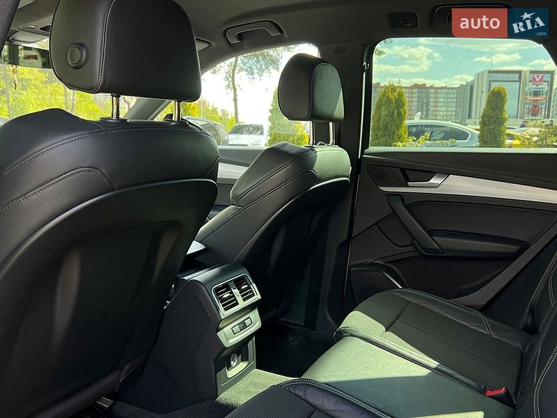 Внедорожник / Кроссовер Audi Q5 2018 в Львове
