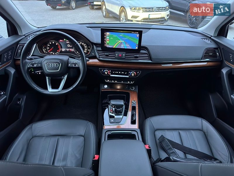 Внедорожник / Кроссовер Audi Q5 2021 в Днепре