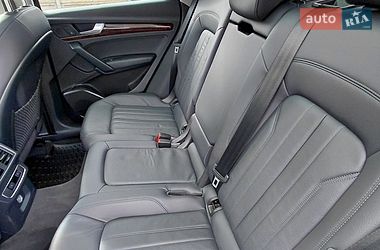 Внедорожник / Кроссовер Audi Q5 2018 в Кривом Роге