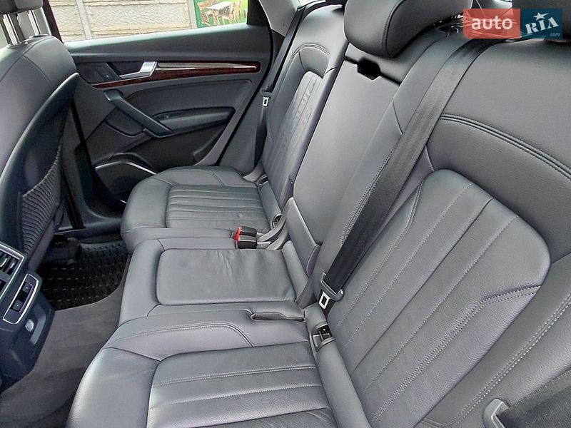 Внедорожник / Кроссовер Audi Q5 2018 в Кривом Роге