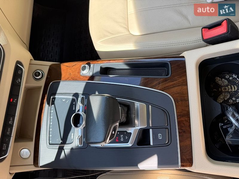 Позашляховик / Кросовер Audi Q5 2017 в Івано-Франківську