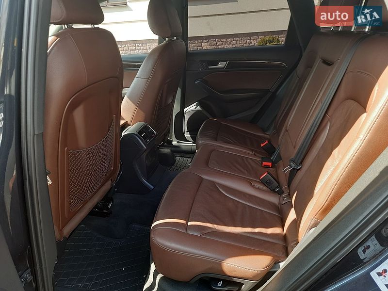Позашляховик / Кросовер Audi Q5 2013 в Золочеві