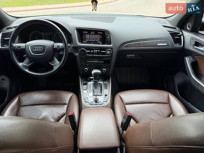Позашляховик / Кросовер Audi Q5 2016 в Миргороді