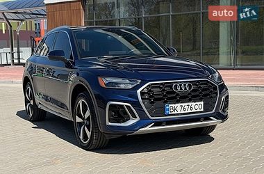 Внедорожник / Кроссовер Audi Q5 2021 в Ровно