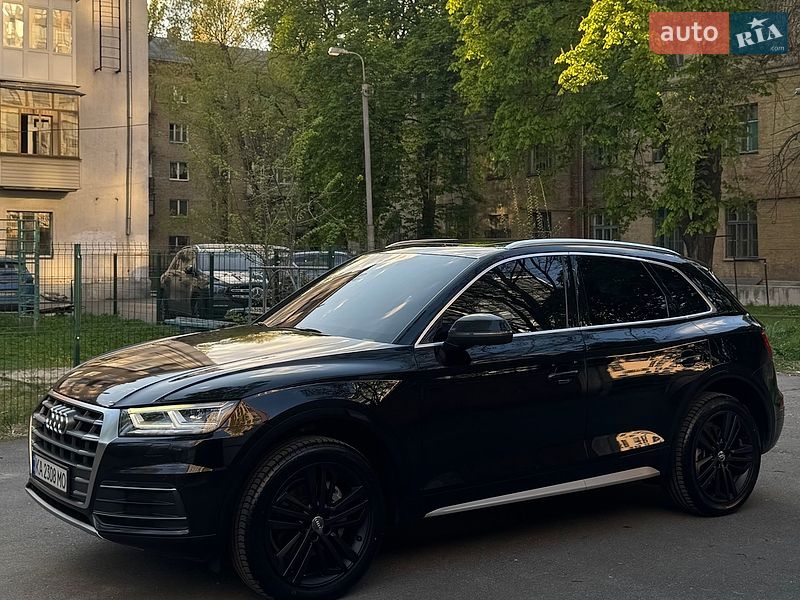Внедорожник / Кроссовер Audi Q5 2019 в Киеве