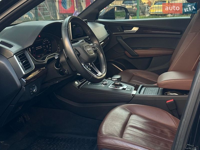 Внедорожник / Кроссовер Audi Q5 2019 в Киеве