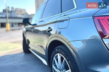 Внедорожник / Кроссовер Audi Q5 2022 в Киеве