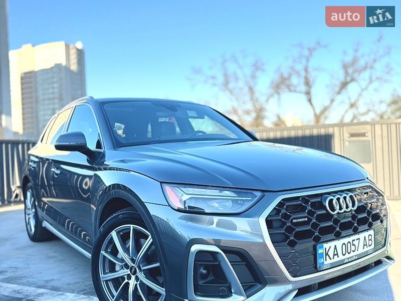 Внедорожник / Кроссовер Audi Q5 2022 в Киеве