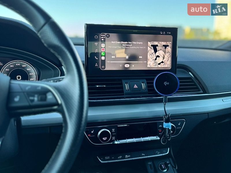 Внедорожник / Кроссовер Audi Q5 2022 в Киеве