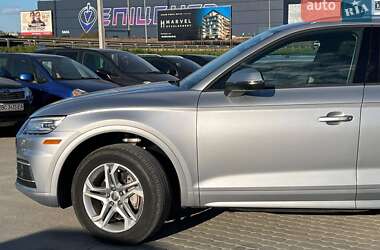 Внедорожник / Кроссовер Audi Q5 2017 в Львове