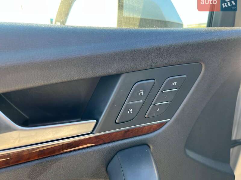 Внедорожник / Кроссовер Audi Q5 2017 в Львове