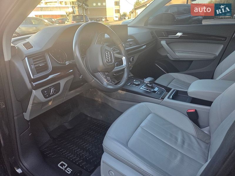 Внедорожник / Кроссовер Audi Q5 2019 в Львове