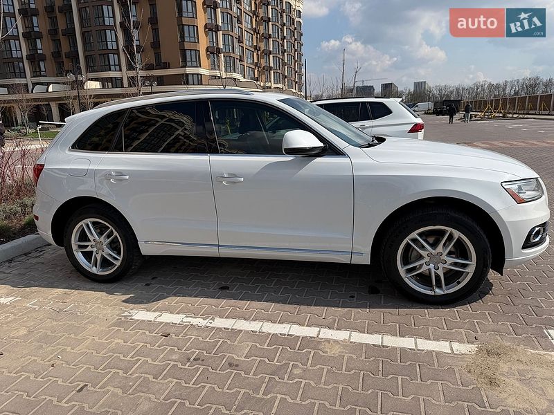 Внедорожник / Кроссовер Audi Q5 2015 в Киеве