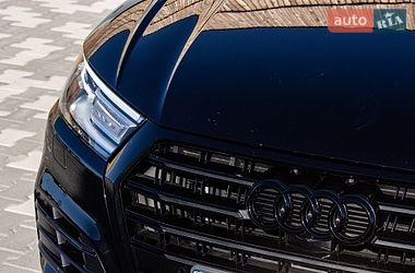 Внедорожник / Кроссовер Audi Q5 2017 в Львове
