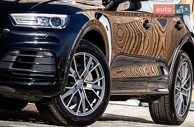 Внедорожник / Кроссовер Audi Q5 2017 в Львове