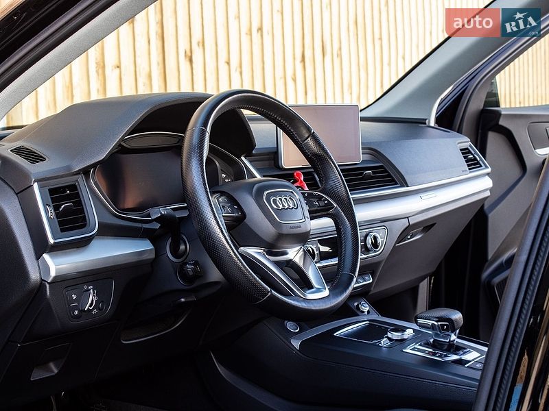 Внедорожник / Кроссовер Audi Q5 2017 в Львове
