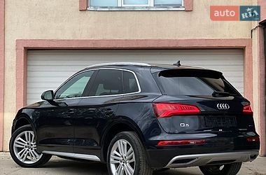 Внедорожник / Кроссовер Audi Q5 2019 в Львове