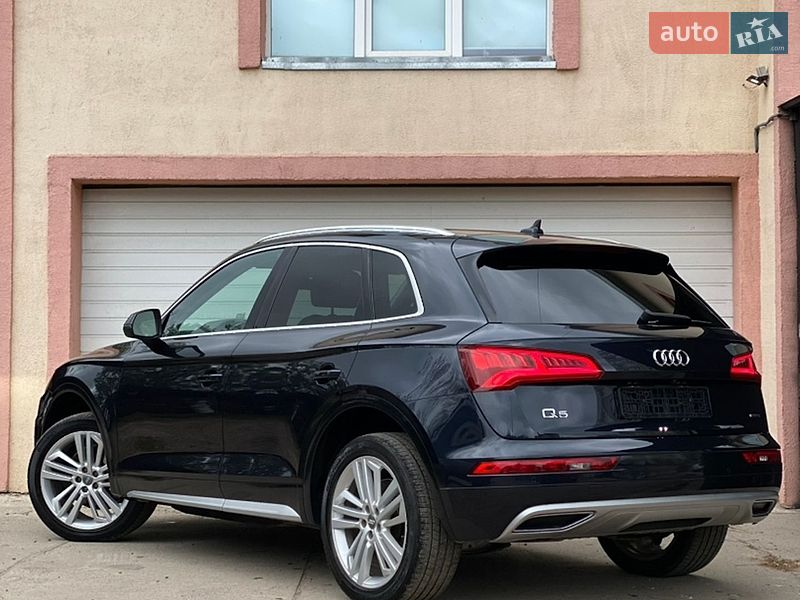 Внедорожник / Кроссовер Audi Q5 2019 в Львове