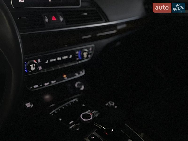 Внедорожник / Кроссовер Audi Q5 2019 в Львове