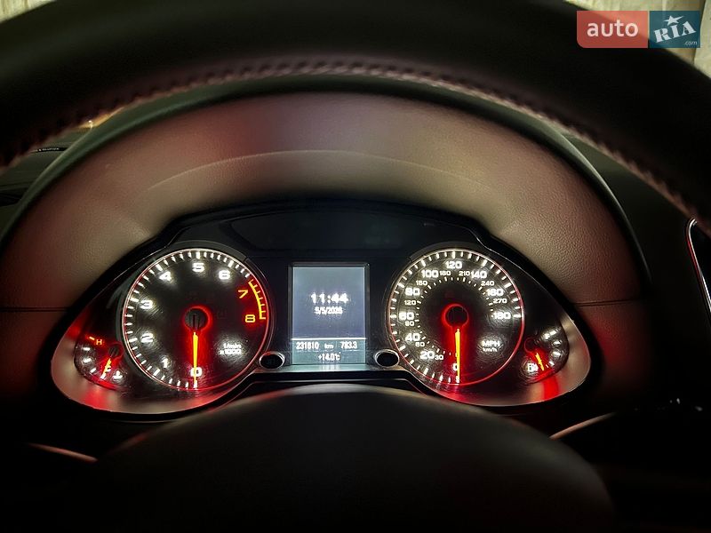 Внедорожник / Кроссовер Audi Q5 2012 в Киеве