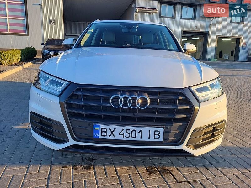 Внедорожник / Кроссовер Audi Q5 2019 в Каменец-Подольском