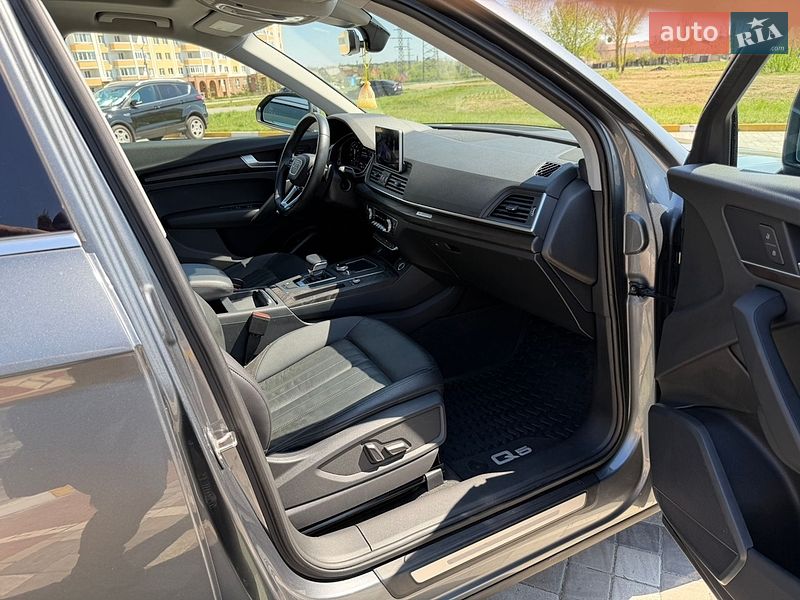 Внедорожник / Кроссовер Audi Q5 2018 в Киеве