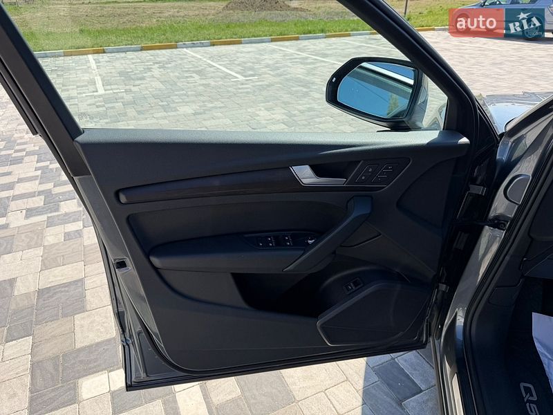 Внедорожник / Кроссовер Audi Q5 2018 в Киеве
