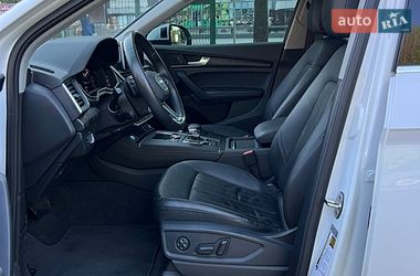 Позашляховик / Кросовер Audi Q5 2020 в Києві