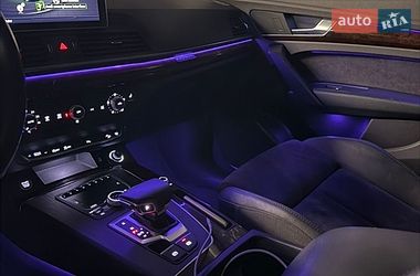 Внедорожник / Кроссовер Audi Q5 2020 в Киеве