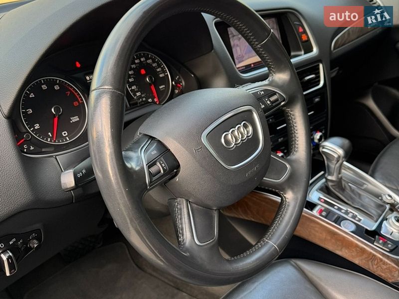 Внедорожник / Кроссовер Audi Q5 2015 в Стрые