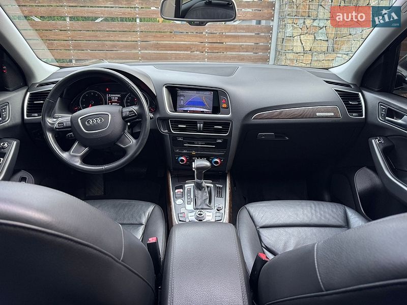 Внедорожник / Кроссовер Audi Q5 2015 в Стрые