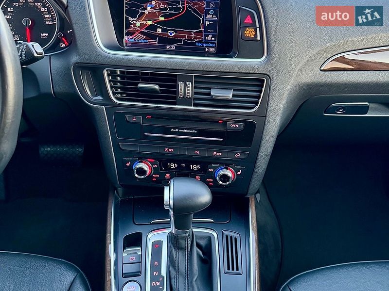 Внедорожник / Кроссовер Audi Q5 2015 в Черновцах