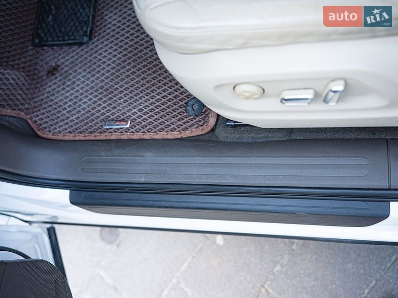 Внедорожник / Кроссовер Audi Q5 2014 в Львове