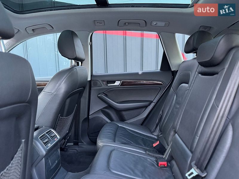 Внедорожник / Кроссовер Audi Q5 2015 в Луцке