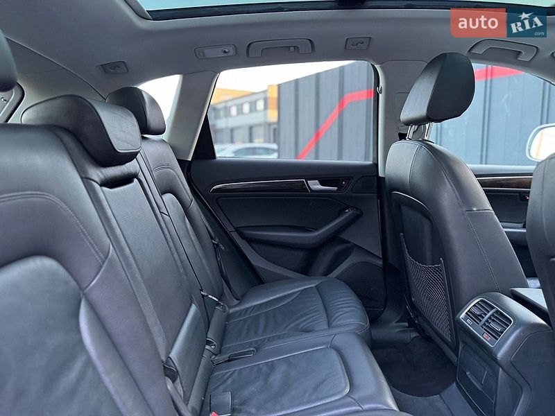 Внедорожник / Кроссовер Audi Q5 2015 в Луцке