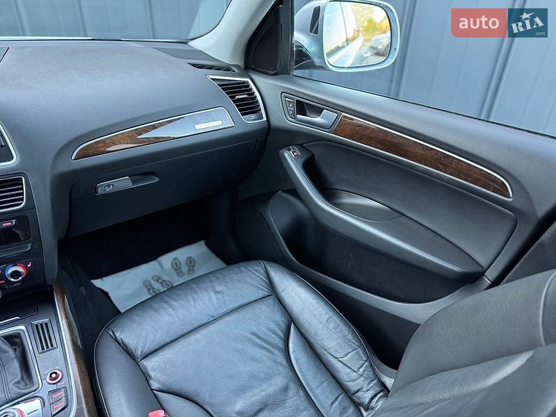 Внедорожник / Кроссовер Audi Q5 2015 в Луцке