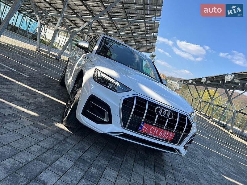 Внедорожник / Кроссовер Audi Q5 2020 в Львове