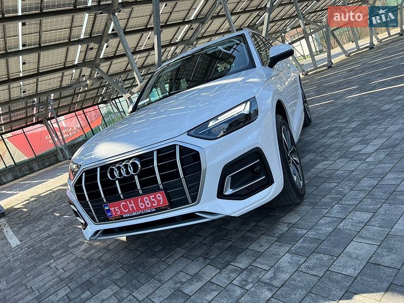 Внедорожник / Кроссовер Audi Q5 2020 в Львове