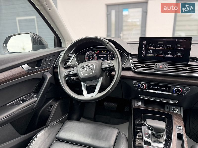 Внедорожник / Кроссовер Audi Q5 2024 в Дрогобыче