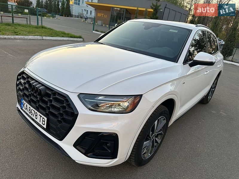 Внедорожник / Кроссовер Audi Q5 2024 в Киеве