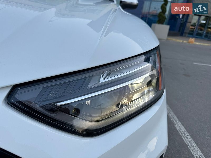 Внедорожник / Кроссовер Audi Q5 2024 в Киеве