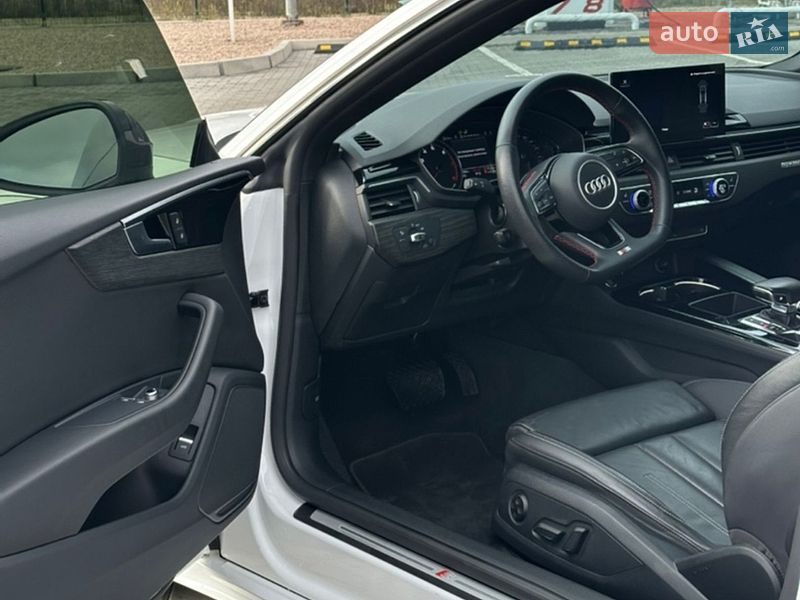 Внедорожник / Кроссовер Audi Q5 2024 в Киеве
