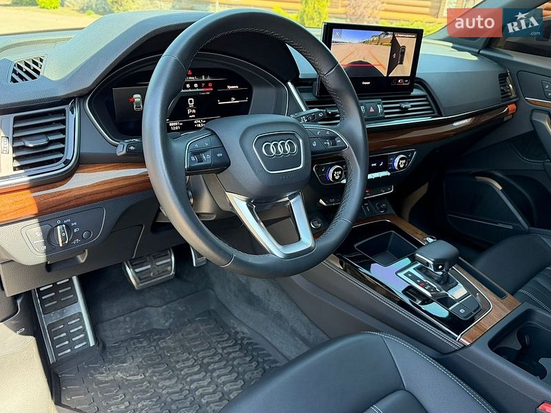 Внедорожник / Кроссовер Audi Q5 2023 в Киеве