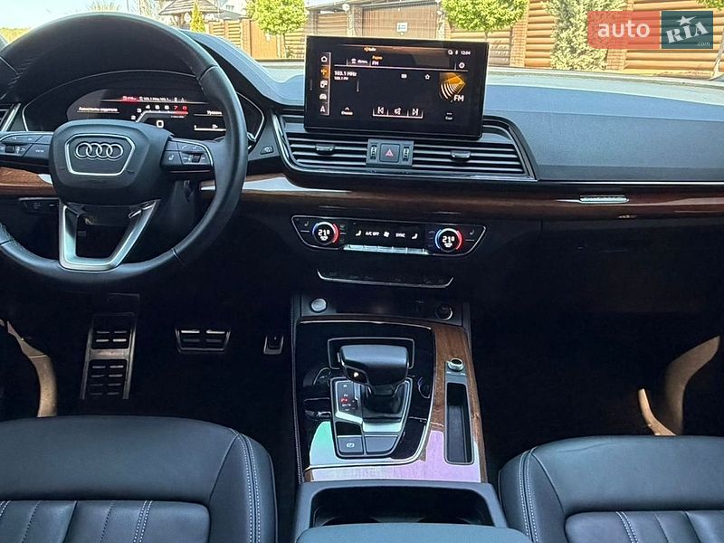 Внедорожник / Кроссовер Audi Q5 2023 в Киеве