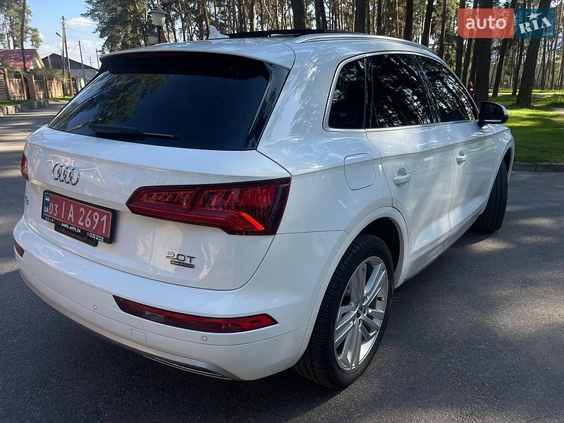 Внедорожник / Кроссовер Audi Q5 2017 в Чернигове