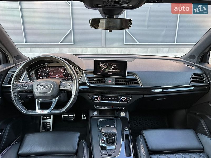 Внедорожник / Кроссовер Audi Q5 2018 в Киеве