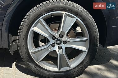 Внедорожник / Кроссовер Audi Q5 2019 в Ивано-Франковске
